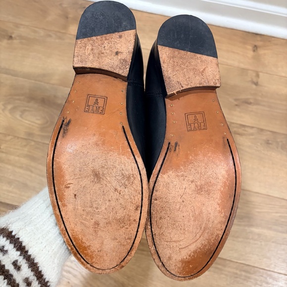 FRYE Melissa button 2 black knee high boots - Size 10 - Picture 6 of 7